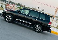 تۆیۆتا لاند کروزەر